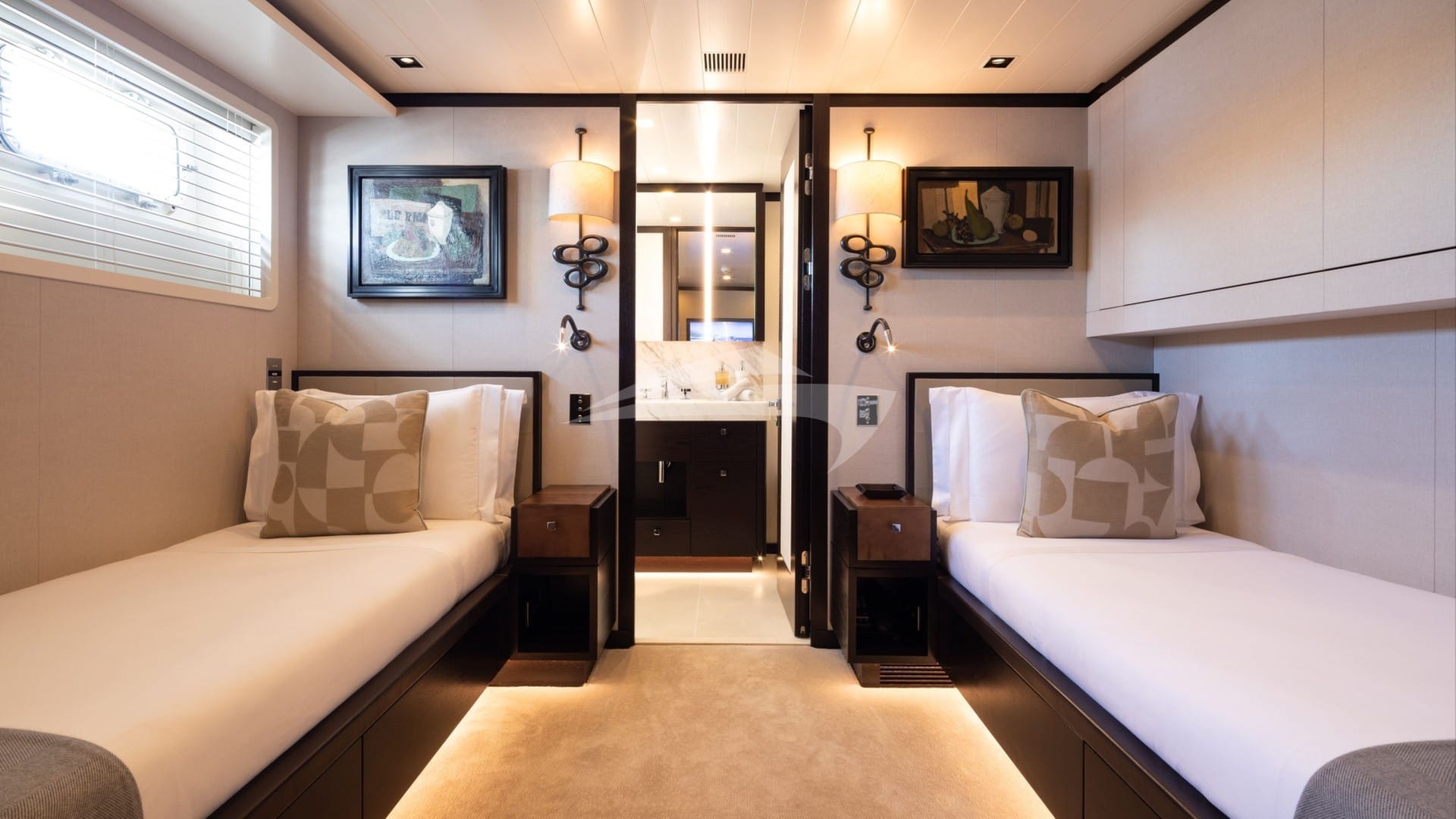 Guest Stateroom &quot;Souverbie&quot;