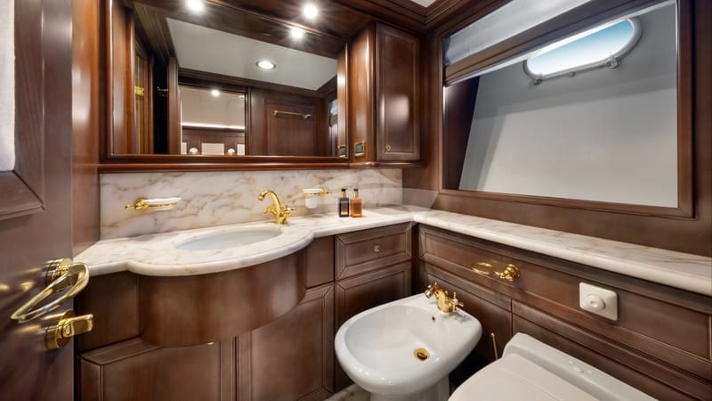 Twin Cabin Bathroom
