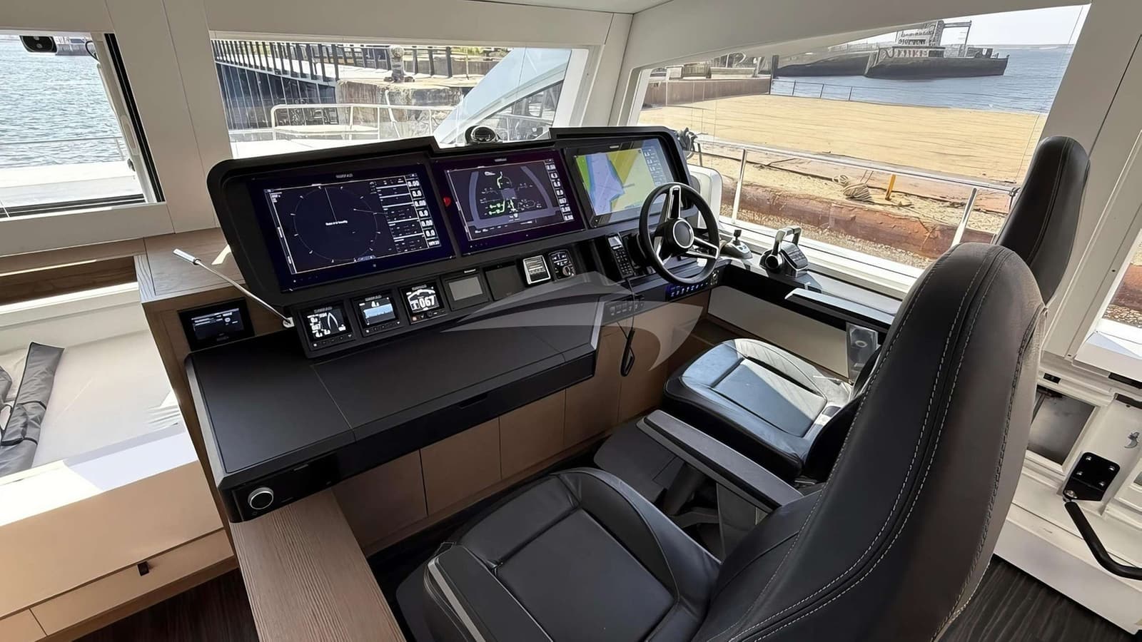 XQUISITE HYBRID, photo from the yacht portfolio 14