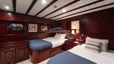 Port Twin Cabin