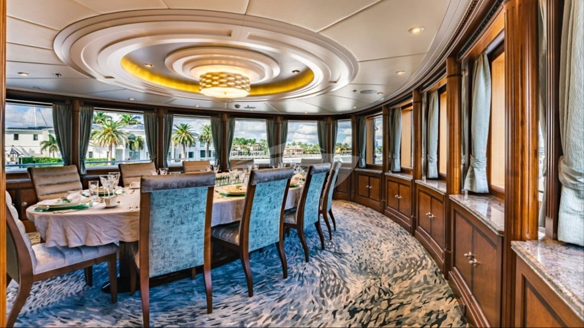 Dining Dining