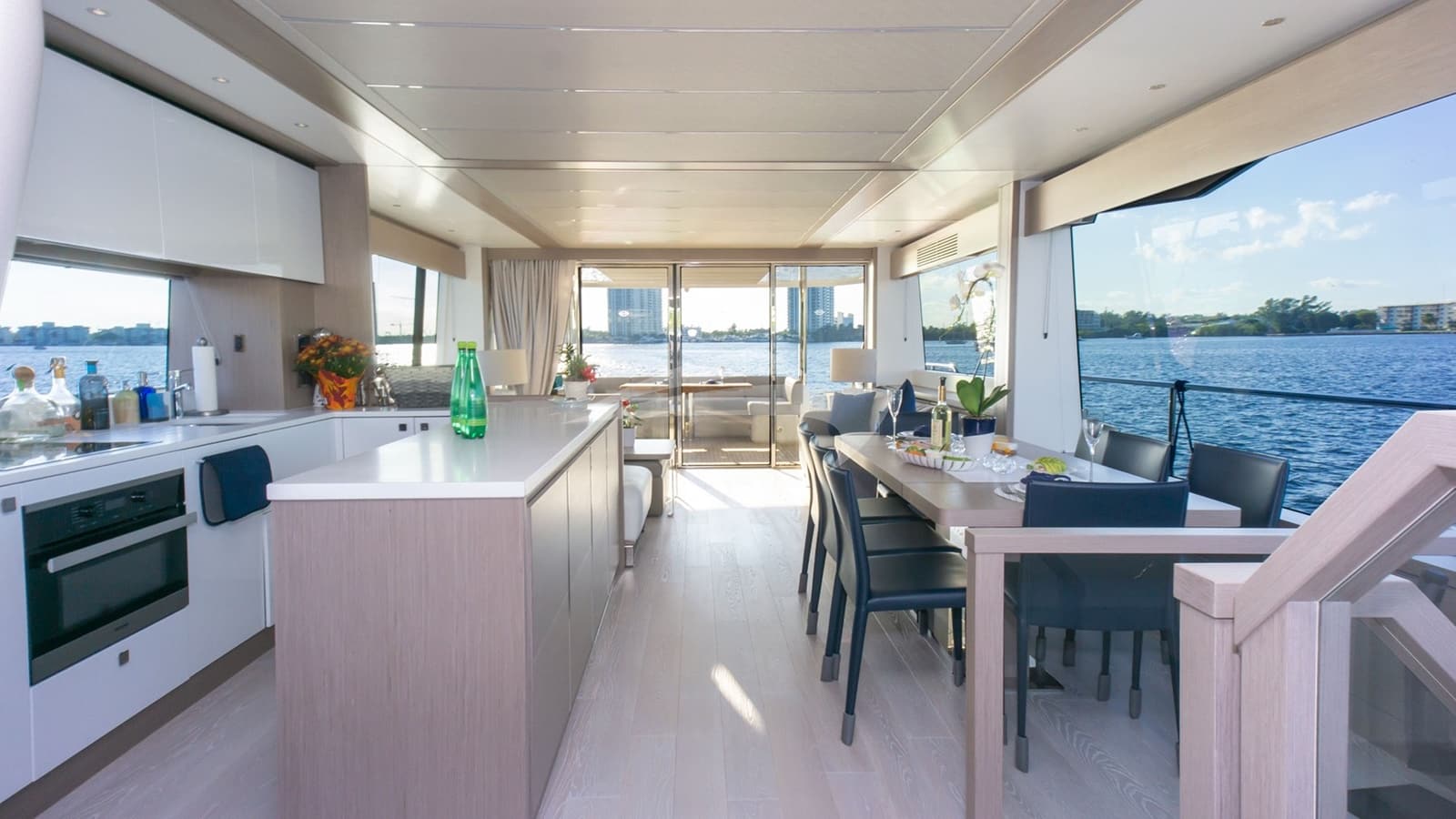 MILAMO, photo from the yacht portfolio 23