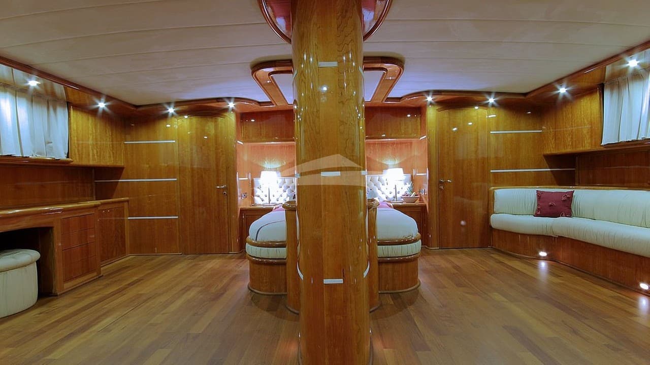SILVERMOON, photo from the yacht portfolio 4