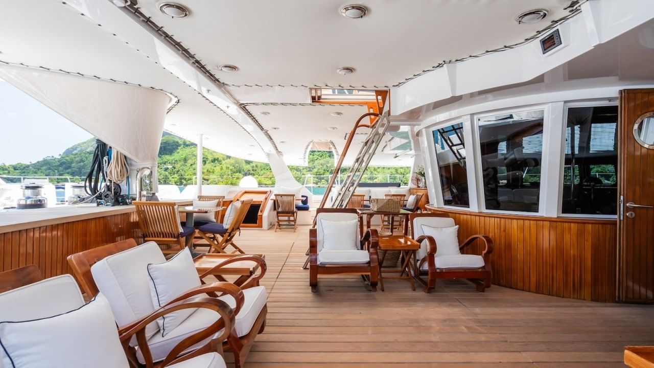 Main deck aft