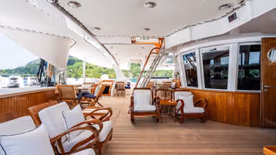 Main deck aft