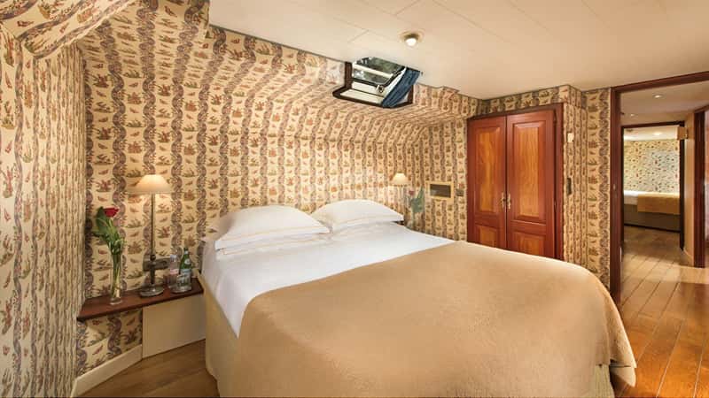 ROI SOLEIL 30m motor yacht charter, photo 4