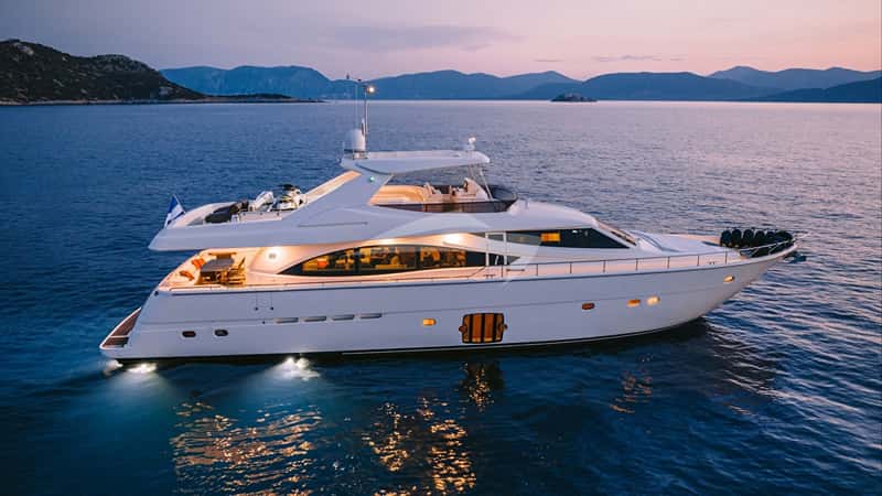 MAYBE NOT 25m motor yacht charter, photo 2