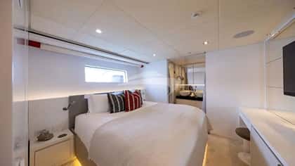 ZULU 3 34m motor yacht charter, photo 8