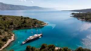 NOCTURNOYacht Charter