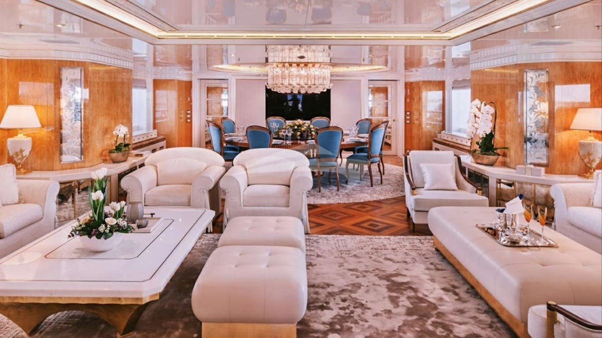 Saloon Saloon