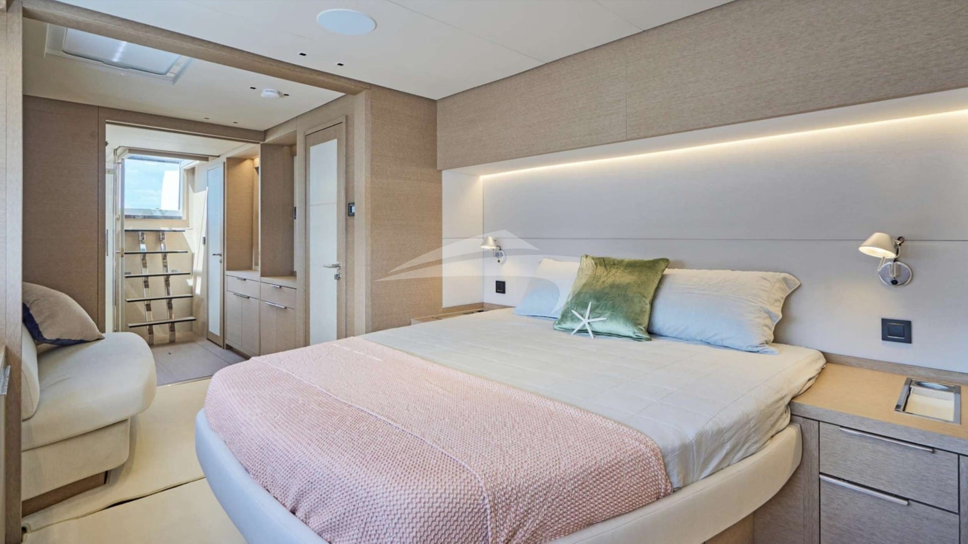 Master Cabin