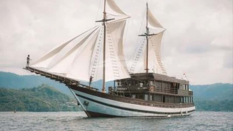SAMSARA SAMUDRA 42m sailing yacht charter, photo 2