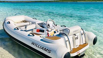 LEONARDO 26m motor yacht charter, photo 13