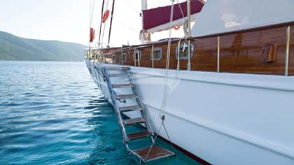 PRIMADONNA 21m motor yacht charter, photo 12
