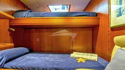 Twin Cabin