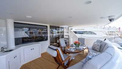 Motor Yacht HARD TIMES (3)