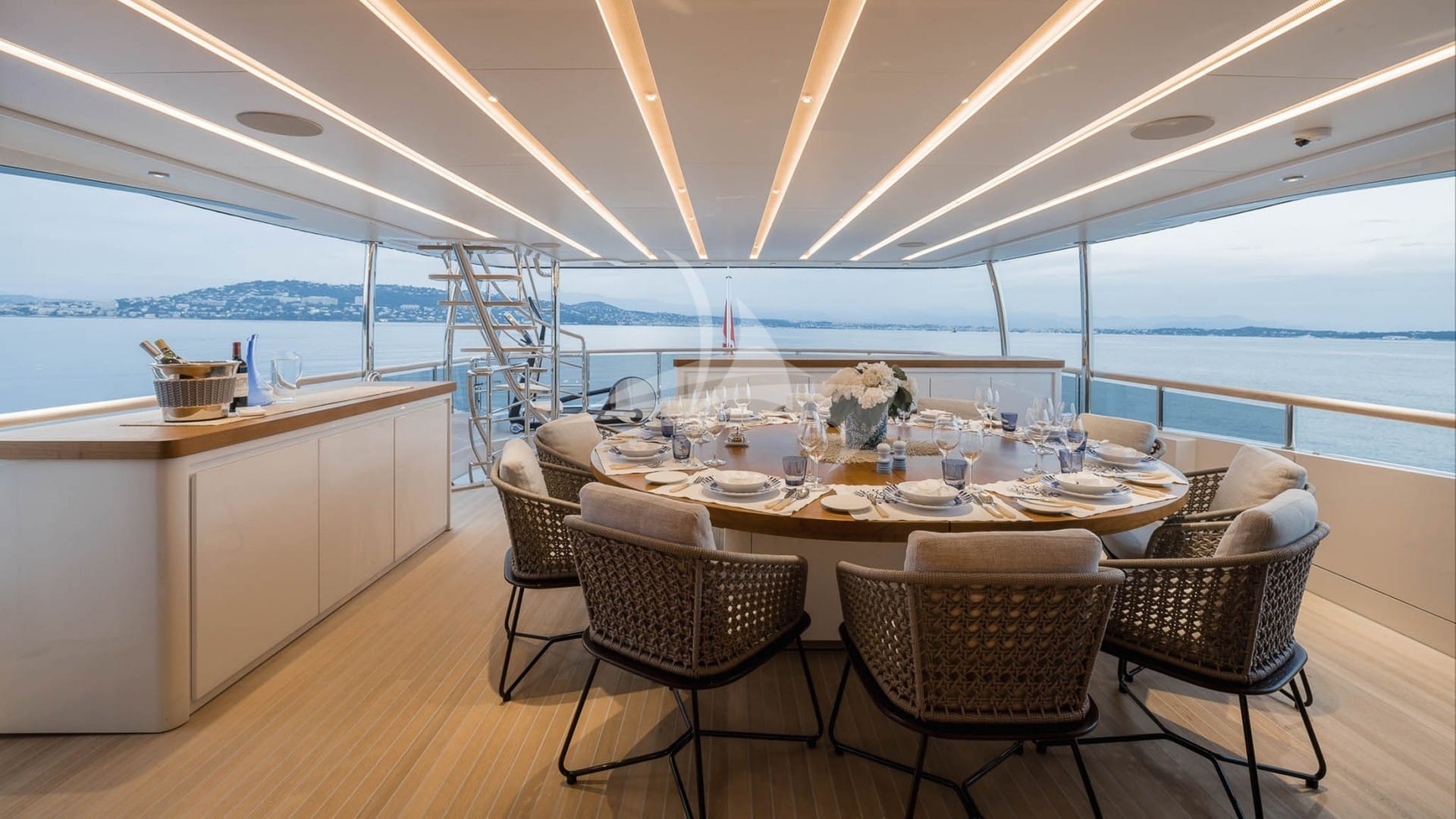 Aft Deck Dining