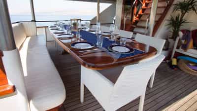 Aft Deck Alfresco Dining