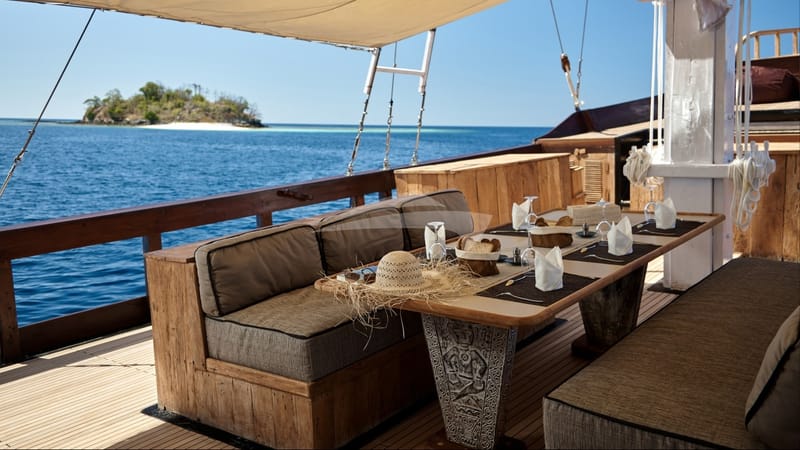 Deck Dining