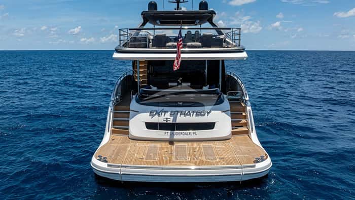 R&R 29m motor yacht charter, photo 4
