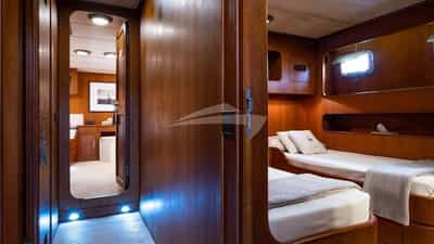 Guest Bathroom 2 and Twin Cabin