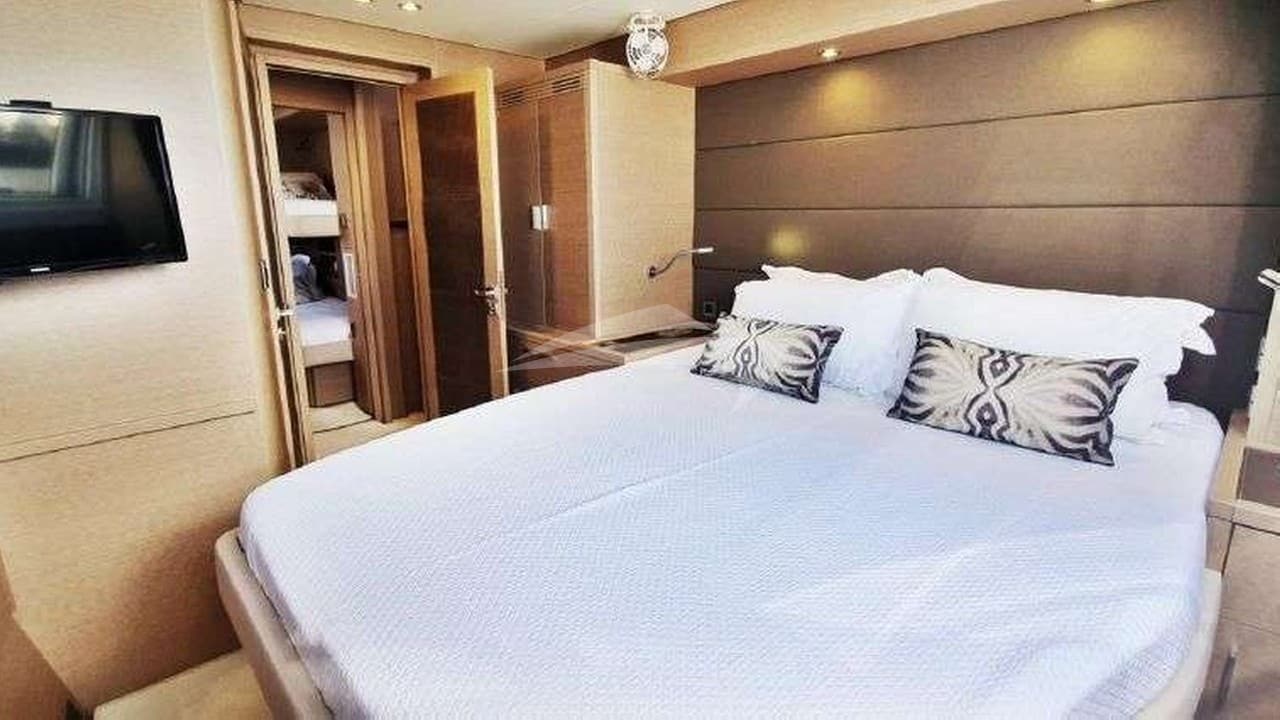 MARE BLU, Aufnahme aus dem Yachtportfolio 13