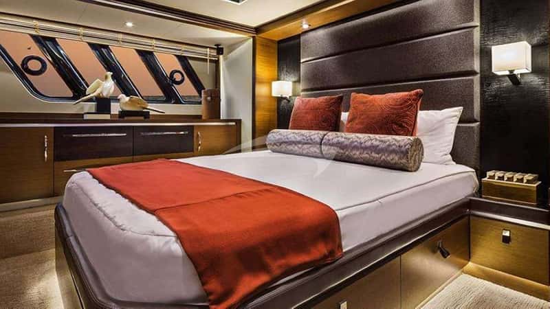 MISS UNDERSTOOD 20m motor yacht charter, photo 6