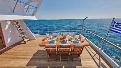 Deck Dining