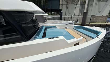 LA ONDINA 15m motor yacht charter, photo 10