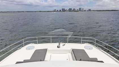 HAPPY PLACE 13m motor yacht charter, photo 13