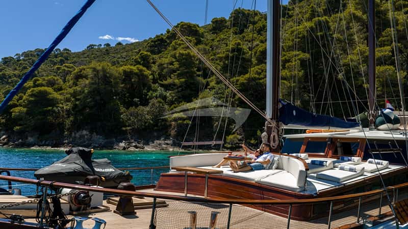 ELEGANZA 27m sailing yacht charter, photo 10
