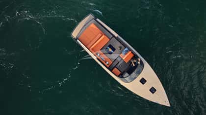 DISCO VOLANTE 12m motor yacht charter, photo 9