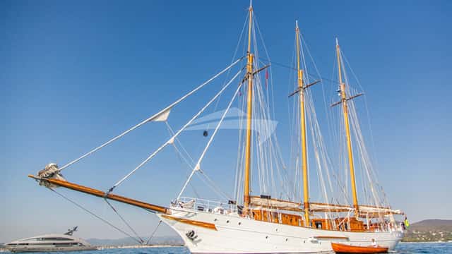 TRINAKRIA yacht charter photo 2
