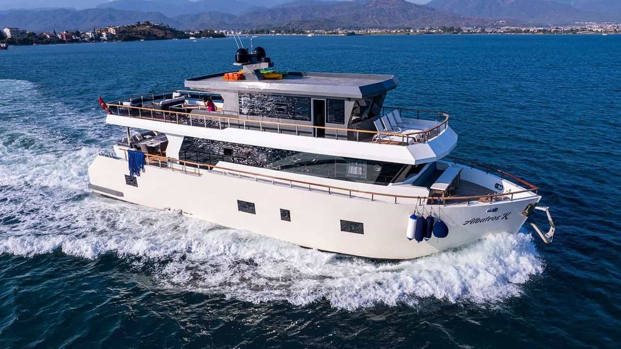 ALBATROS EXPLORER 1