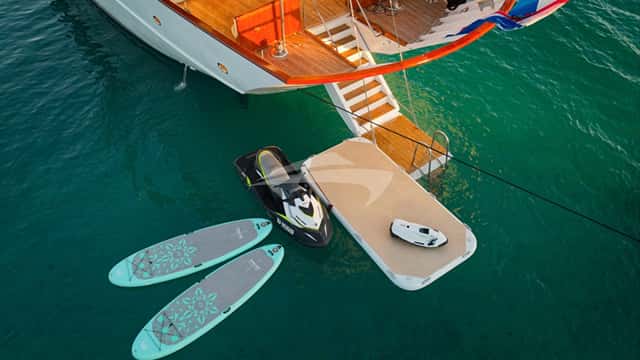 BELLEZZA yacht charter photo 5