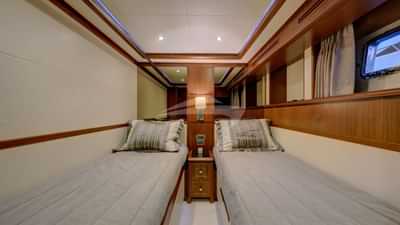 Stbd Twin Stateroom