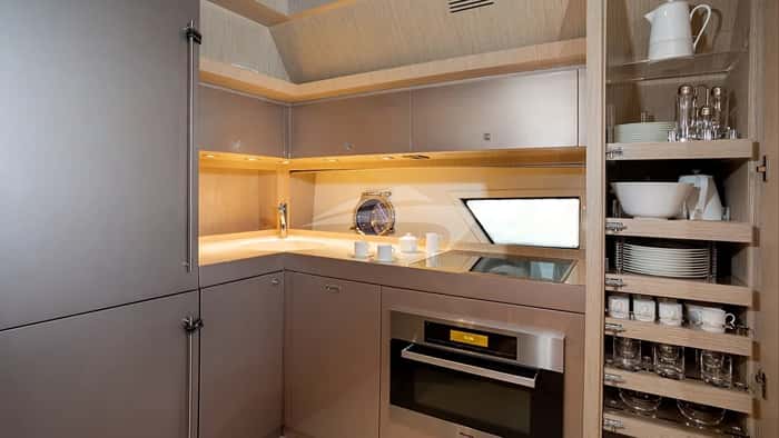 SPARTA 21m motor yacht charter, photo 4