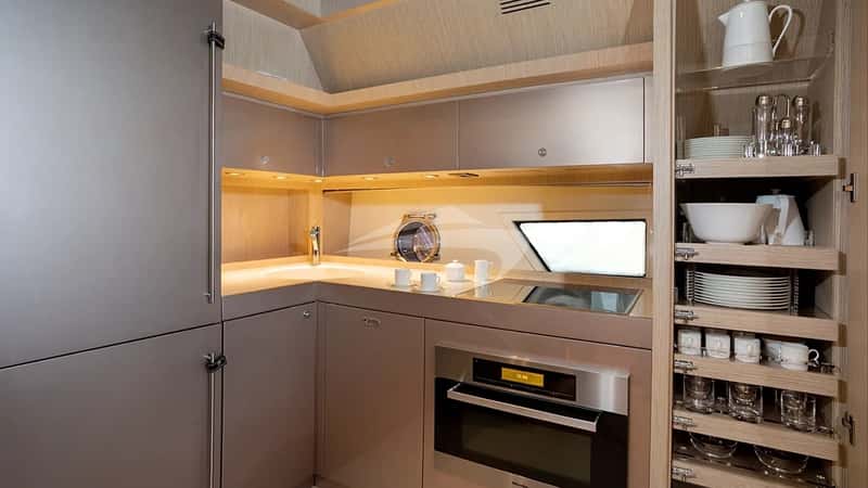 SPARTA 21m motor yacht charter, photo 4
