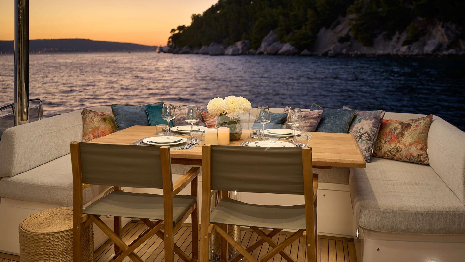 Deck Dining