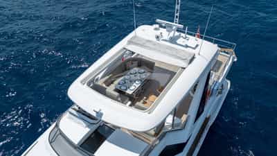 Sundeck retractable sunshade