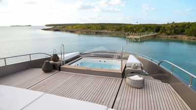 Foredeck Jacuzzi
