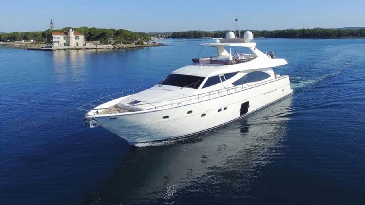 ASTARTE yacht charter
