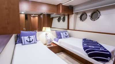 Starbord Pullman Cabin