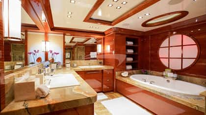 ASPEN ALTERNATIVE 50m motor yacht charter, photo 11