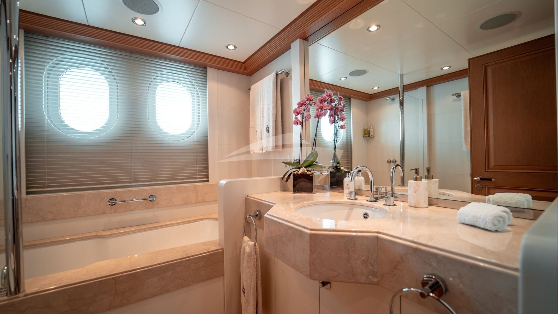 Double cabin bathroom 