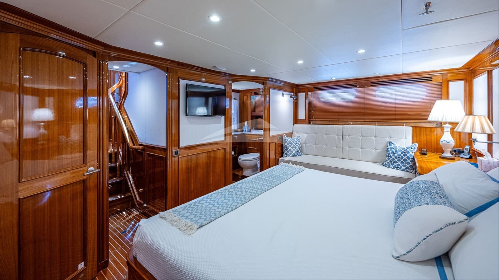 MAGIC TUTCH, photo from the yacht portfolio 3