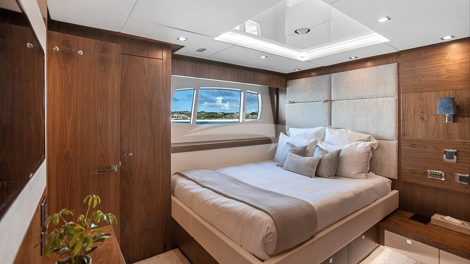 EVEREAST, photo from the yacht portfolio 8
