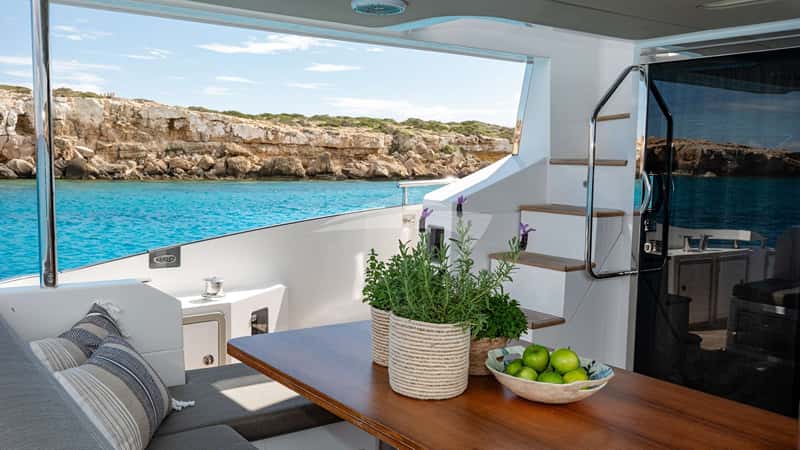 SEA YA 20m motor yacht charter, photo 5