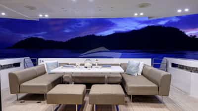 Main deck aft