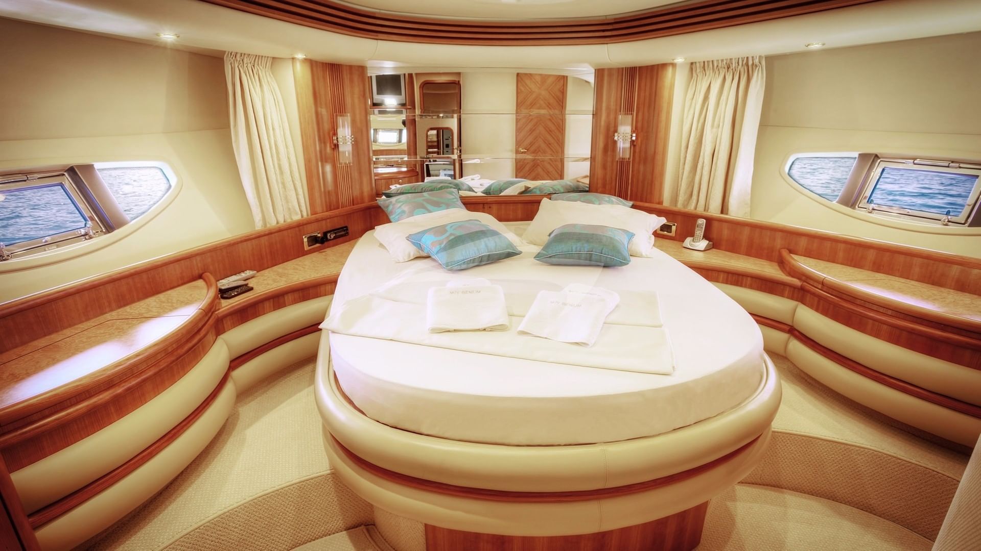 VIP Cabin